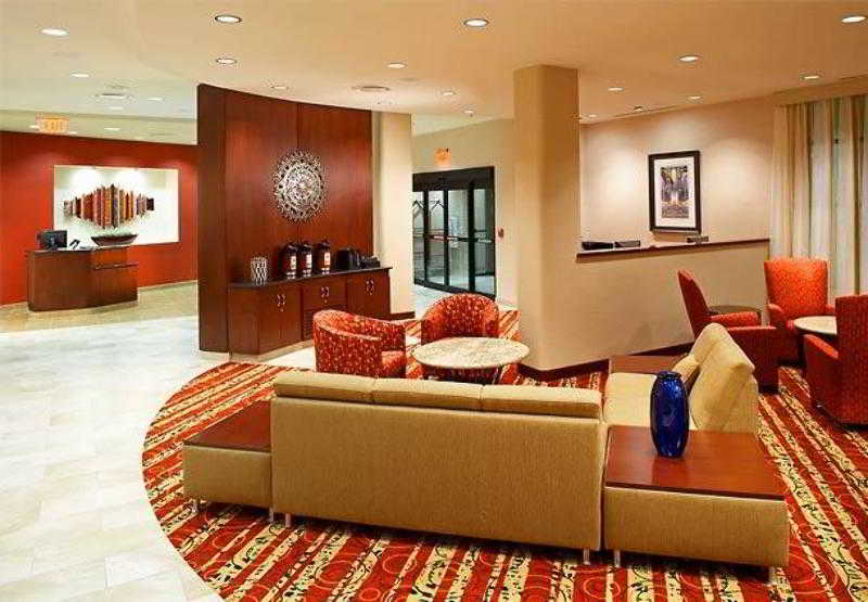 Courtyard Marriott Hamilton 5