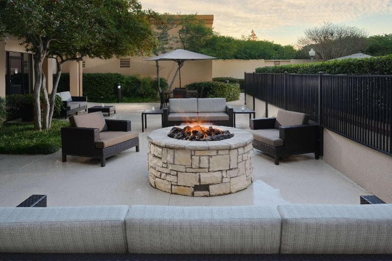 Sonesta Select Dallas Central Expressway 4