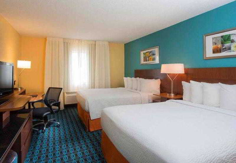 Fairfield Inn Springfield 2