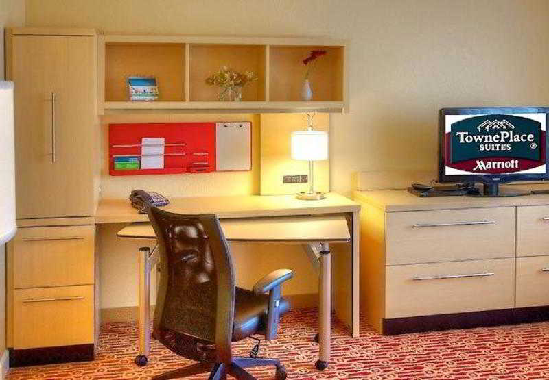 TownePlace Suites Denver Airport at Gateway Park photo 1