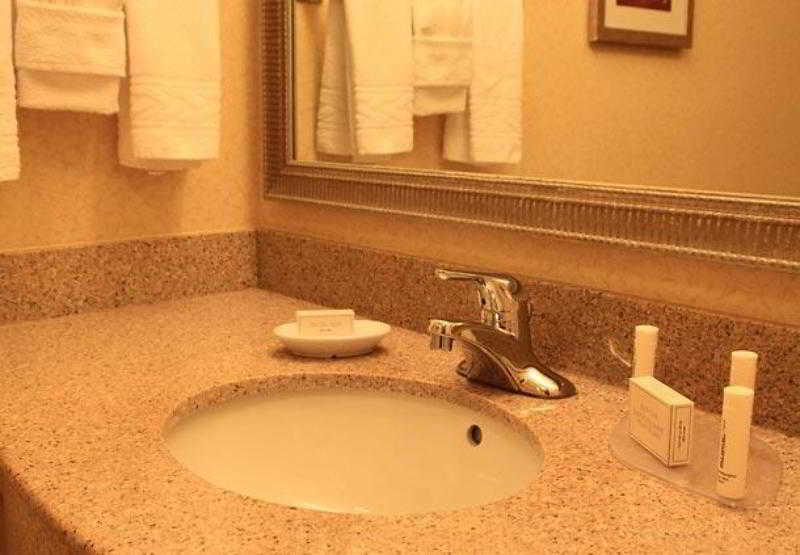 Fairfield Inn & Suites By Marriott Denton 3