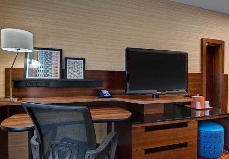 Fairfield Inn &Suites Fort Worth I-30 West,Nas Jrb 2