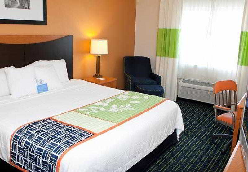 Fairfield Inn & Suites Fort Worth University Drive 5