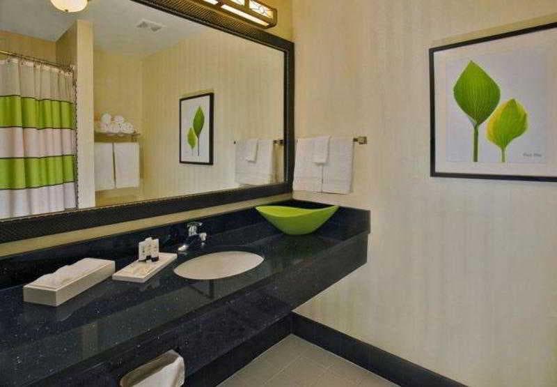 Fairfield Inn & Suites Weatherford 3