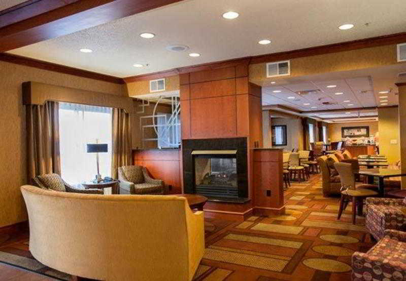 Fairfield Inn & Suites By Marriott Detroit Livonia 2