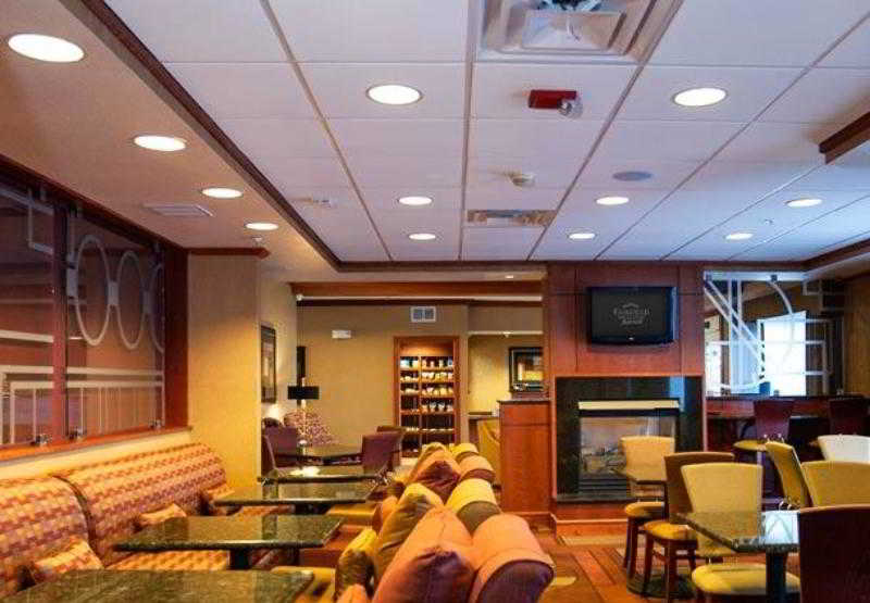 Fairfield Inn & Suites By Marriott Detroit Livonia 1