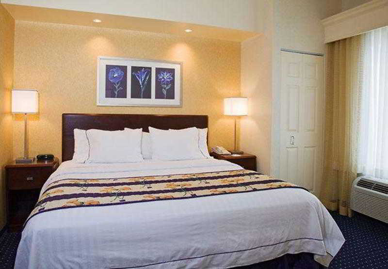 Springhill Suites Detroit Southfield 2