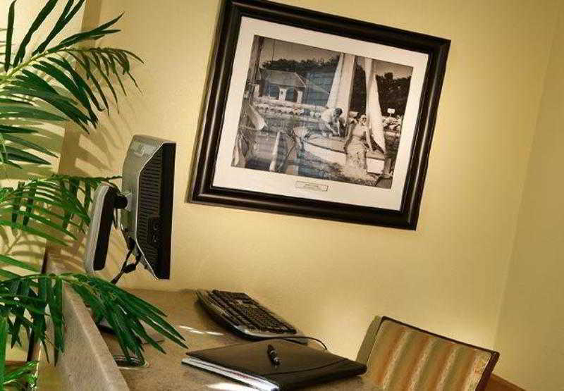 Towneplace Suites Detroit Dearborn photo 1