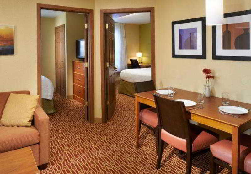 Towneplace Suites Detroit Novi photo 1