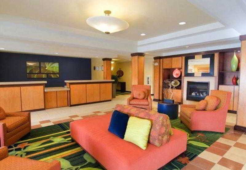 Fairfield Inn & Suites Emporia I-95 3