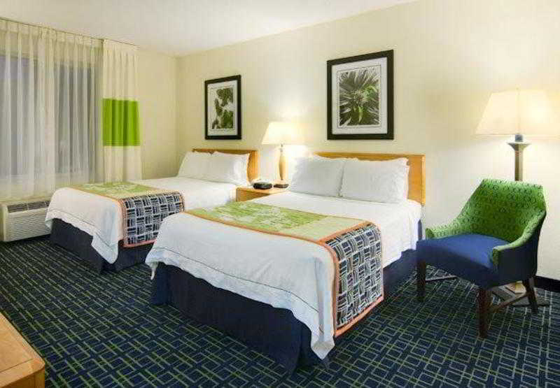 Fairfield Inn & Suites Emporia I-95 2