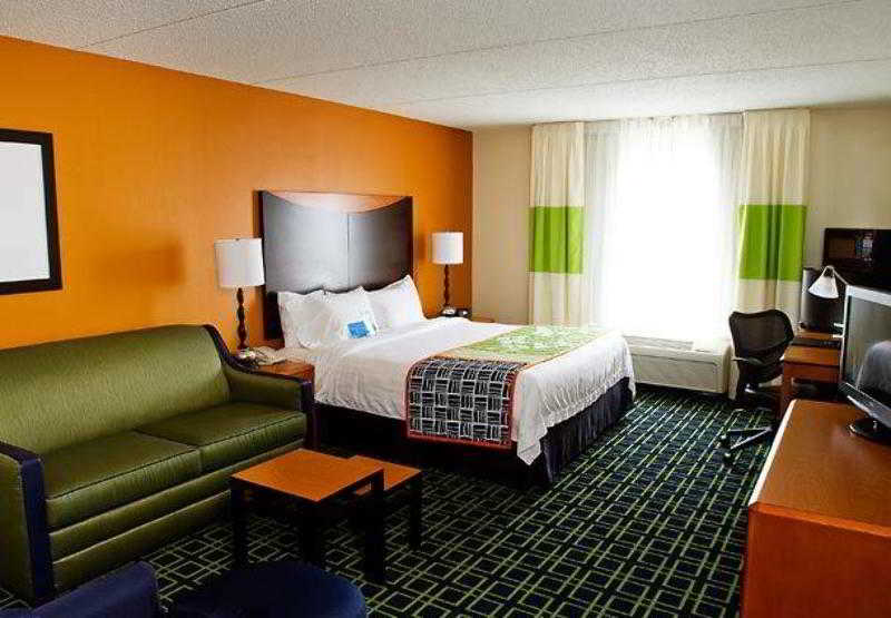 Fairfield Inn Evansville East 3