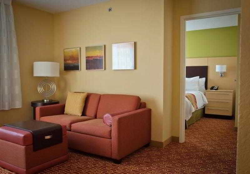 Towneplace Suites Vincennes 2