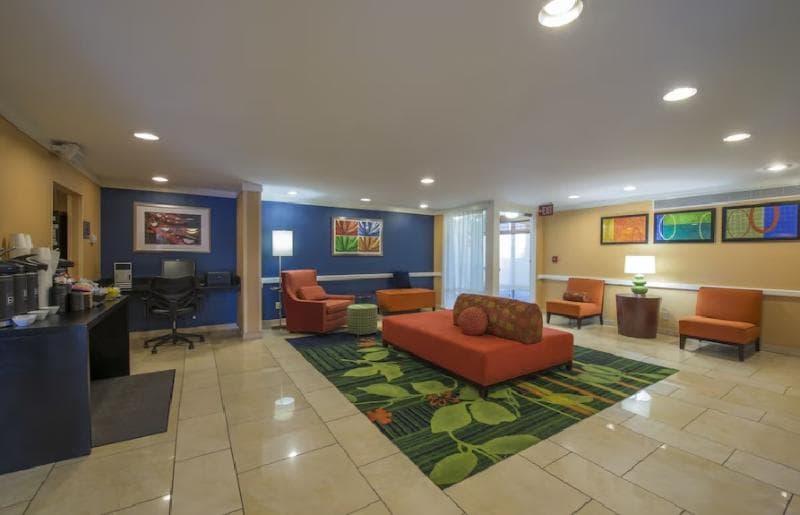 Days Inn by Wyndham Florence Near Civic Center 4