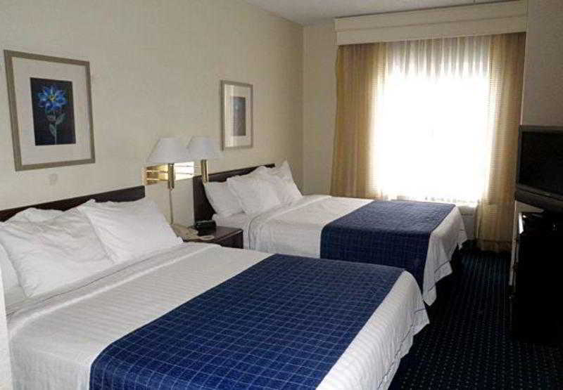Springhill Suites Bentonville 4