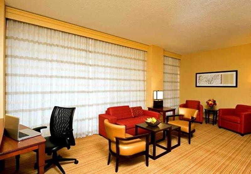 Courtyard Grand Rapids Downtown 2