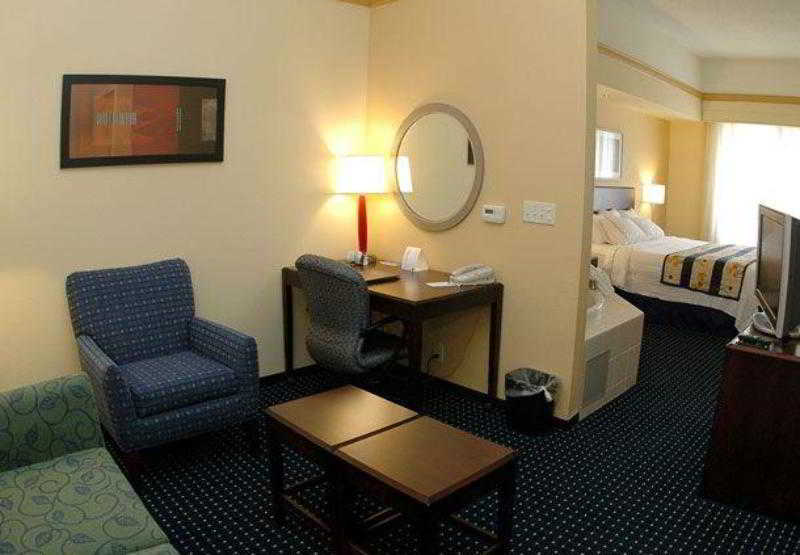 Springhill Suites Grand Rapids Airport Southeast photo 1