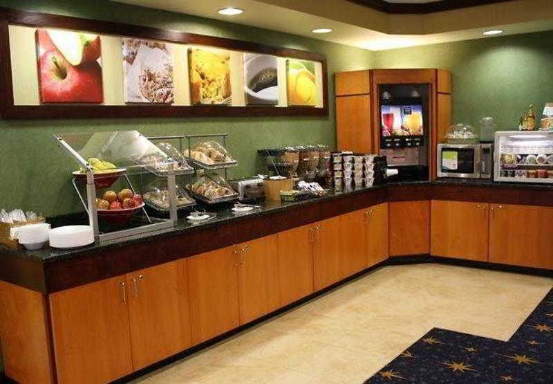 Fairfield Inn & Suites Greensboro Wendover 3