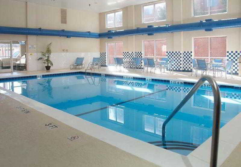 Fairfield Inn & Suites Hickory 2