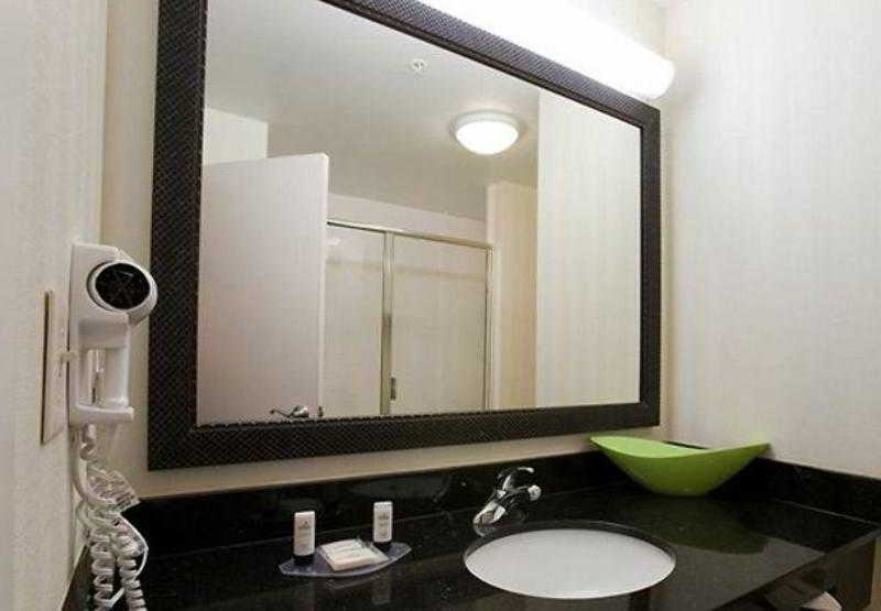 Fairfield Inn & Suites Houston Conroe Near The Woodlands 5
