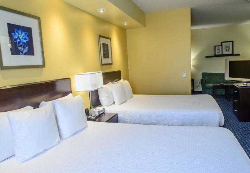 Springhill Suites Houston Pearland 2