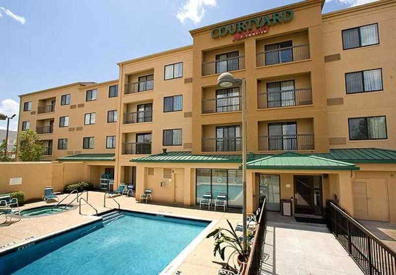Courtyard Houston Sugar Land 2