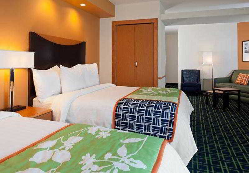 Fairfield Inn & Suites Wichita Downtown 3
