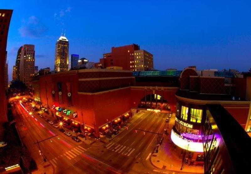 Fairfield Inn & Suites Indianapolis Downtown 3