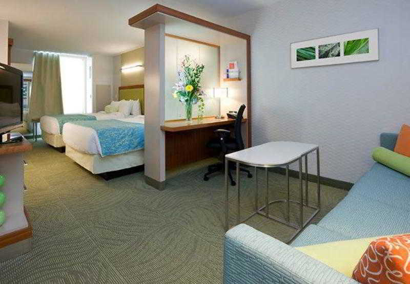 Springhill Suites Indianapolis Downtown 2