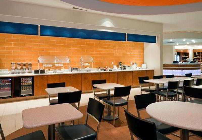 Springhill Suites Indianapolis Downtown 5
