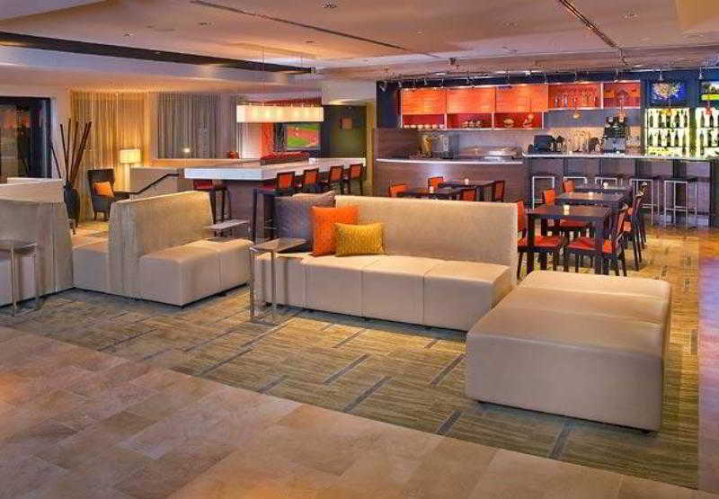 Courtyard Irvine John Wayne Airport/Orange County 4
