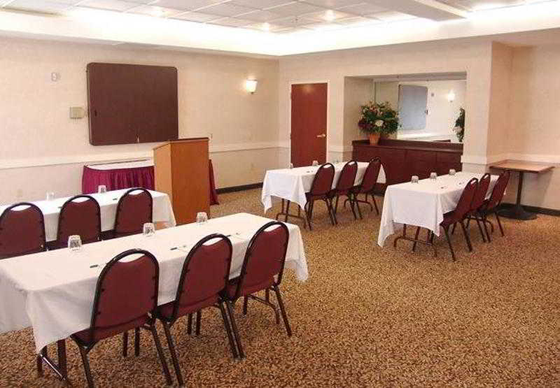 Courtyard By Marriott Lafayette Airport 4