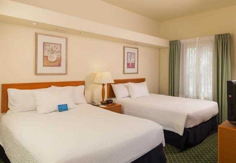 Fairfield Inn & Suites Lafayette South 3