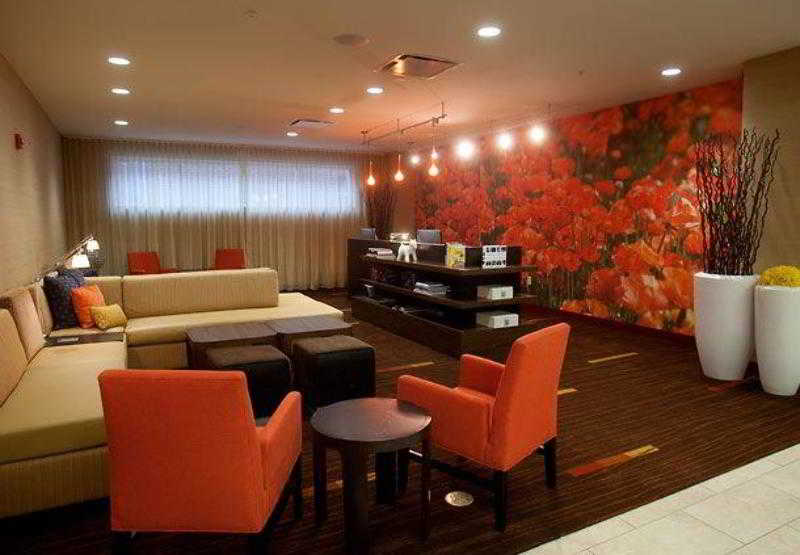 Courtyard Downtown Marriott 2