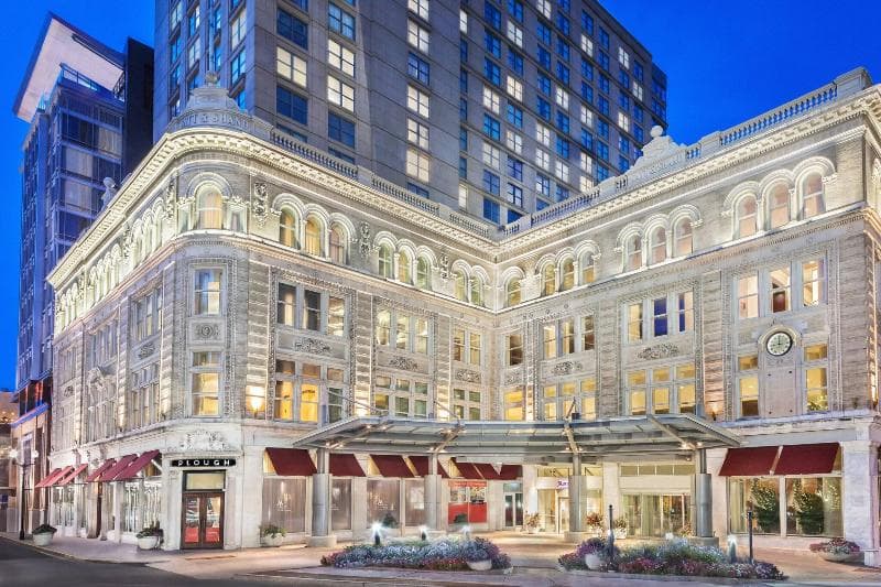 Lancaster Marriott At Penn Square 4