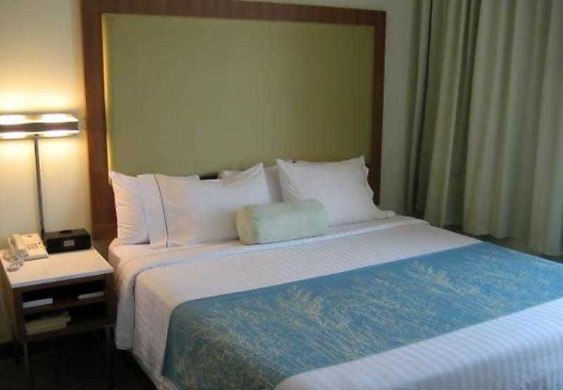 Springhill Suites Lawrence 4