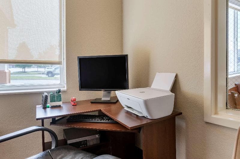 Quality Inn & Suites photo 1