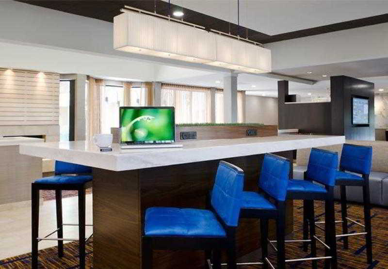 Courtyard by Marriott Kansas City Overland Park/Metcalf photo 1
