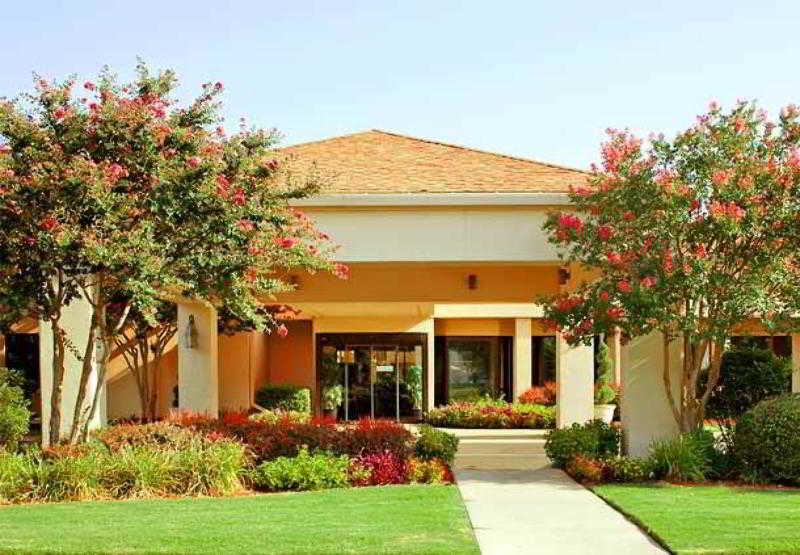 Courtyard Memphis Airport photo 1