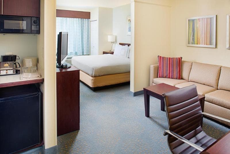 Springhill Suites Manchester Boston Regional Airport 4