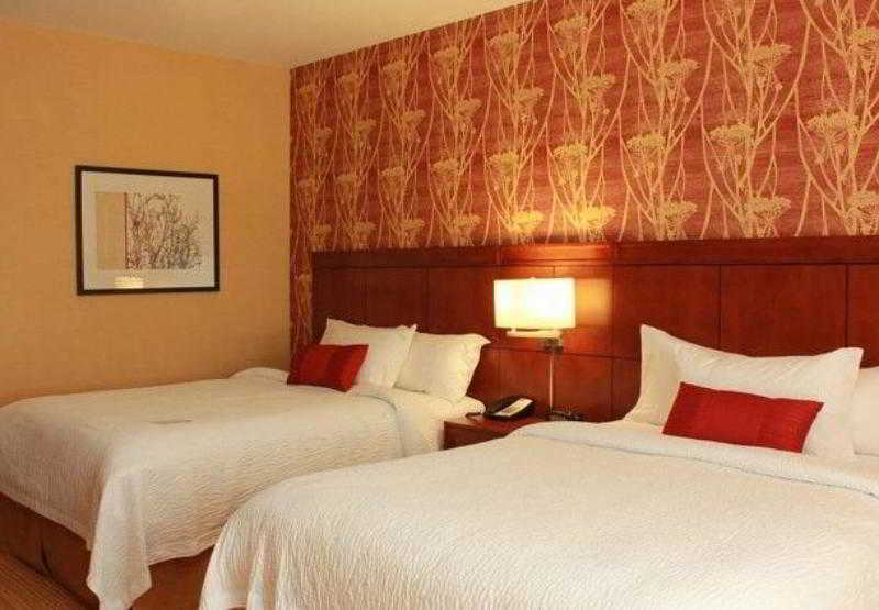 Courtyard Mankato Marriott photo 1
