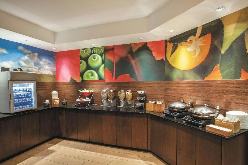 La Quinta Inn & Suites by Wyndham Manassas Battlefield 3