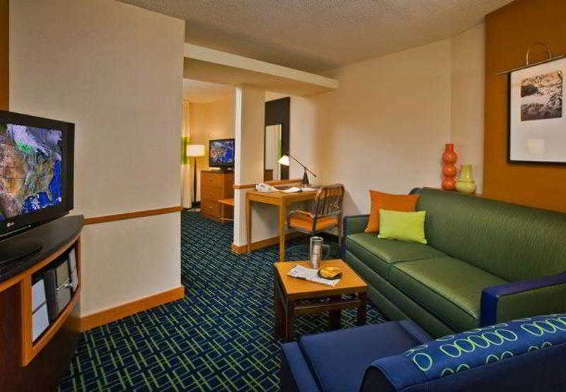 Fairfield Inn & Suites Oklahoma City Airport 3