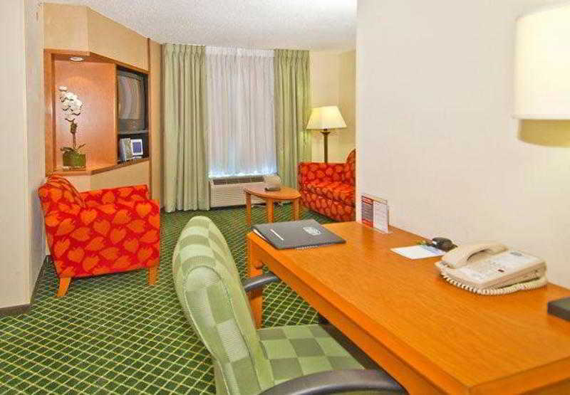 Fairfield Inn & Suites Edmond photo 1