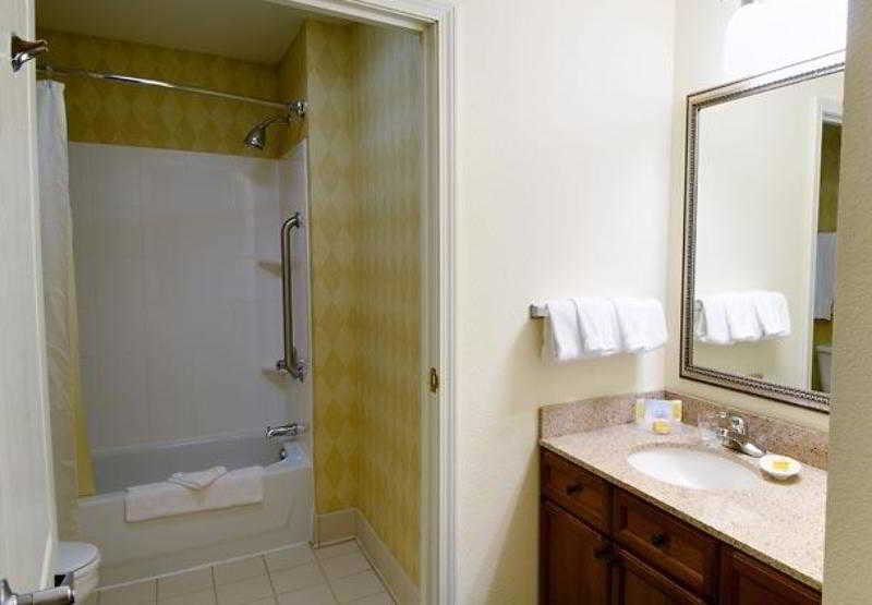Residence Inn Corona Riverside 2