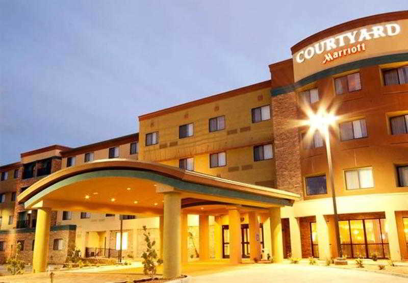 Courtyard Victorville Hesperia photo 1