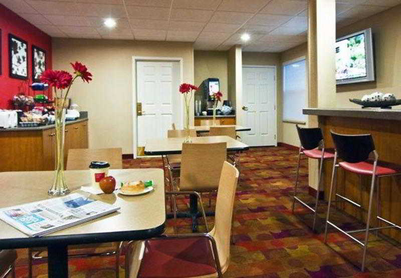 TownePlace Suites Ontario Airport 4