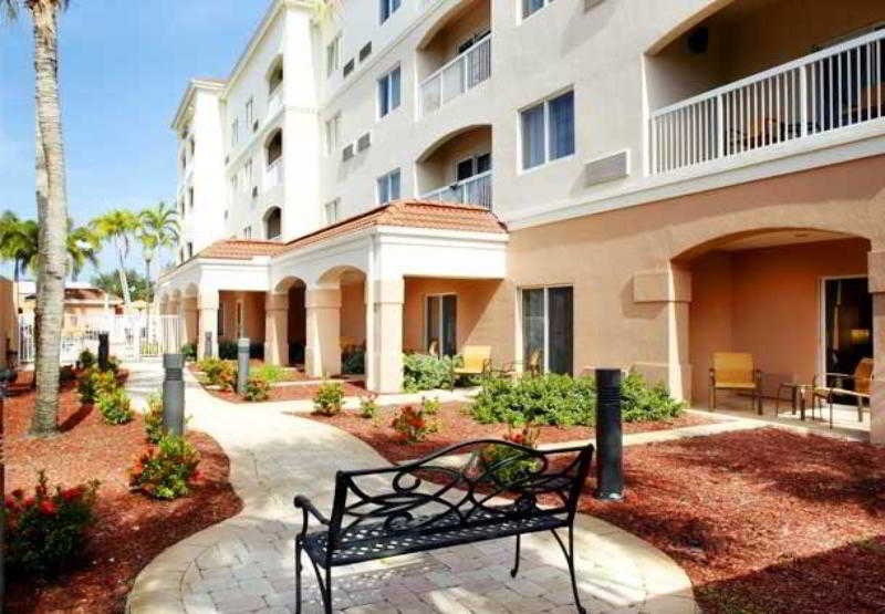 Courtyard West Palm Beach-Airport 5