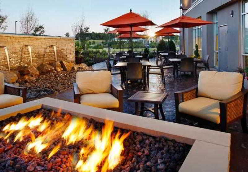 Springhill Suites Pittsburgh Latrobe 4