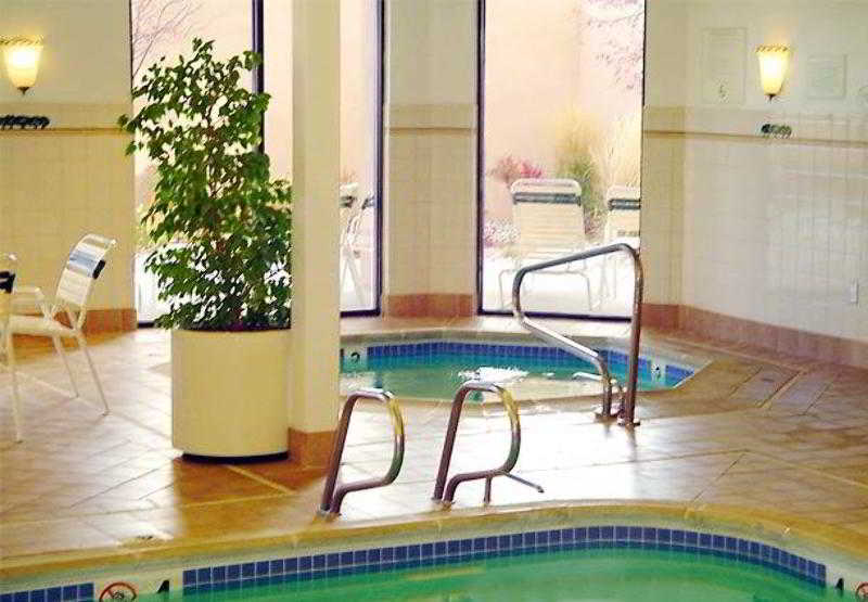Courtyard Reno 5